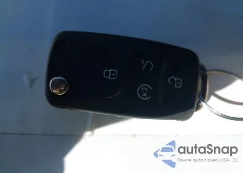 2015 Volkswagen Passat 2.0L Tdi Sel Premium from USA, damaged, VIN 1VWCV7A37FC108300